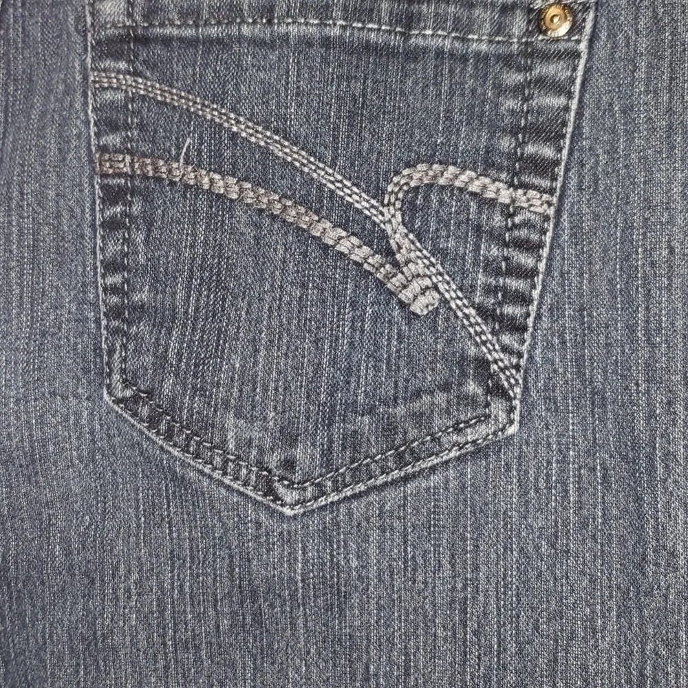 Nine West Jeans Lay Flat Size 8 EUC - Picture 7 of 9